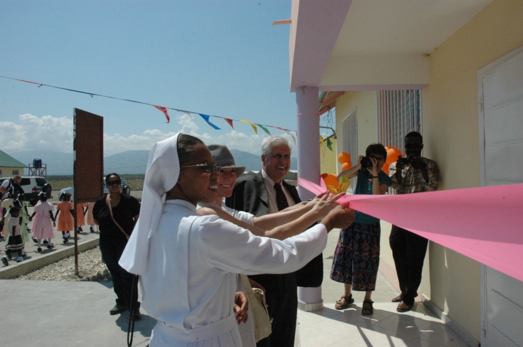 inaugurazione haiti scuola caritas sardegna